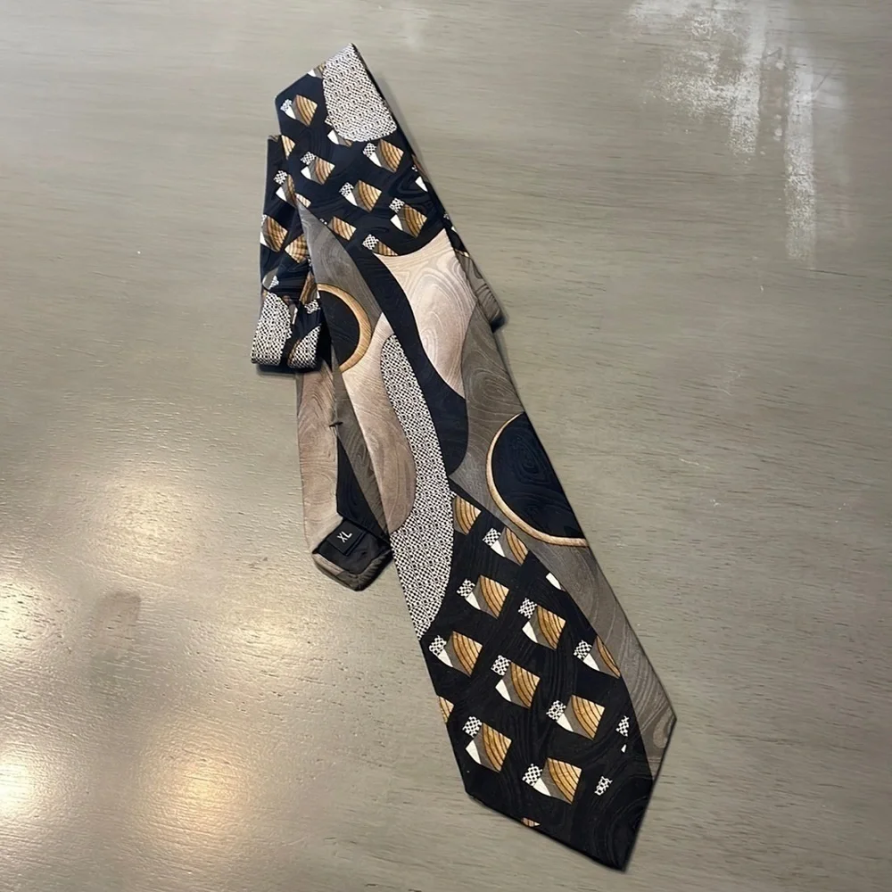 ALEXANDER Lloyd silk tie